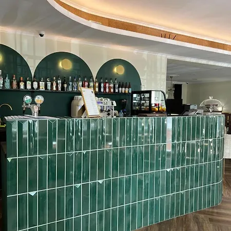 Mleczarnia Restauracja Отель