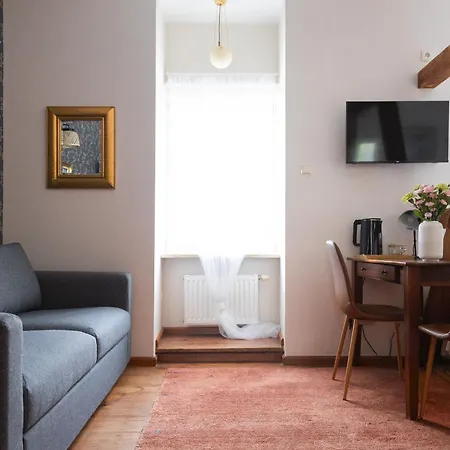 Mleczarnia Restauracja Отель Хлудово