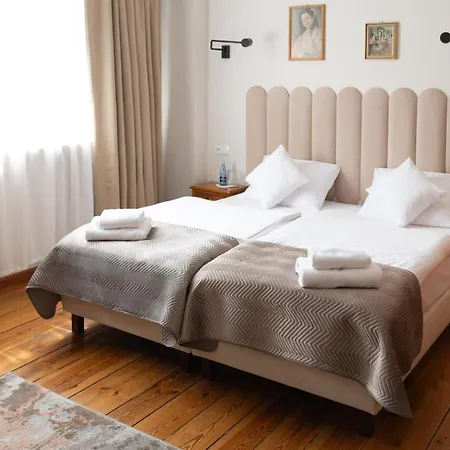 Mleczarnia Restauracja *