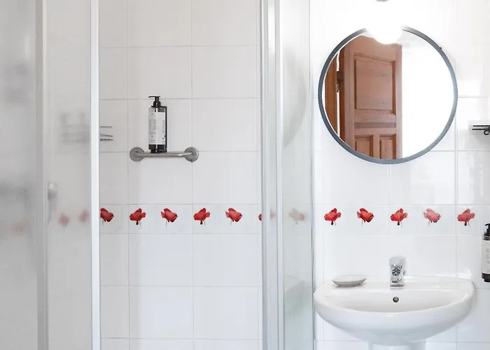 Mleczarnia Restauracja Hotel *